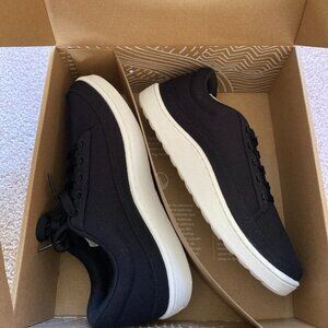 allbirds Women's Canvas Pacers with Blizzard Sole Size 7 in Natural Black